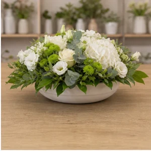 Livrare aranjamente florale de lux de masa alb verde - poza 3