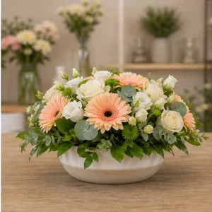Livrare aranjamente florale de lux elegant cu gerbera somon - poza 1