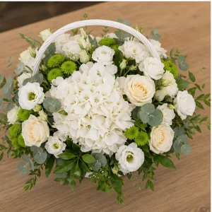 Livrare aranjamente florale de lux in cos alb cu hortensie - poza 2