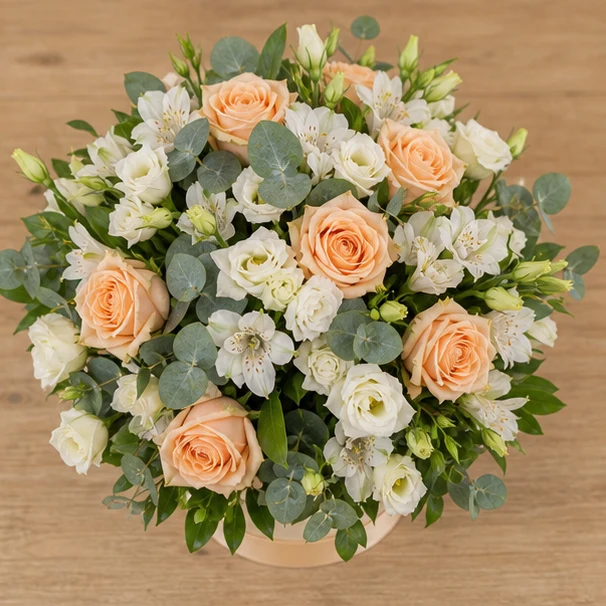 Livrare aranjamente florale de lux piersica cu trandafiri - poza 2