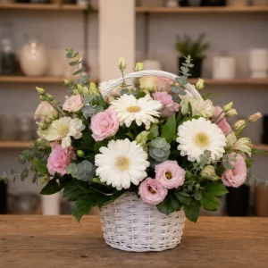 Livrare aranjamente florale de Paste in cos alb cu gerbera si lisianthus - poza 1