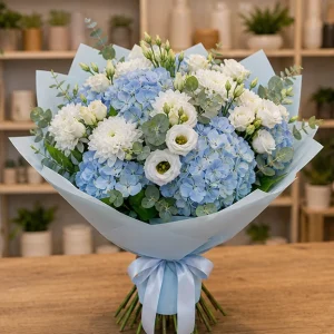 Livrare buchete de flori pentru nou-nascuti bleu senin cu hortensie - poza 1