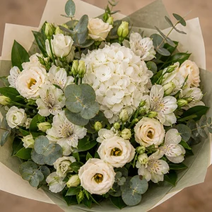 Livrare Buchete pentru Absolventi buchet crem cu hortensie alba - poza 2