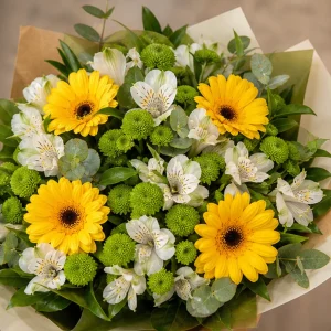 Livrare Buchete pentru Absolventi buchet festiv cu gerbera si alstroemeria - poza 2